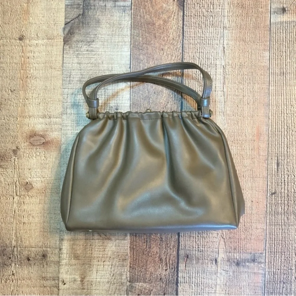 Vintage Taupe Brown Faux‎ Leather Kiss Lock Frame Handbag Ruched Top Handle Bag